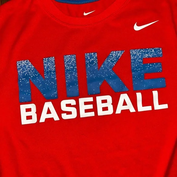 3 Nike Shirts - adult Small - Picture 4 of 9